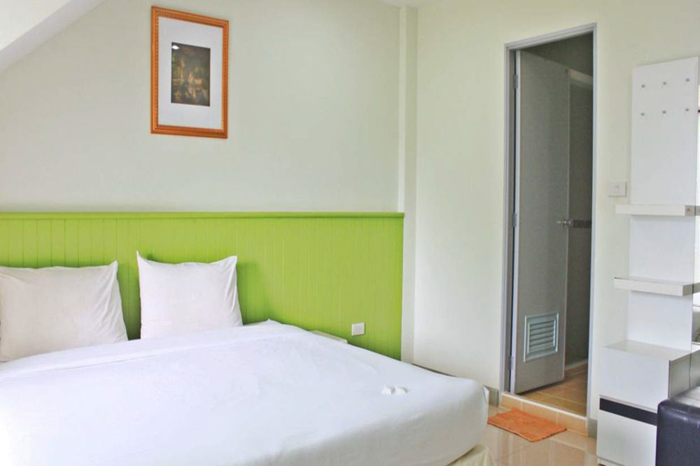 Nine Inn @ Town Phuket Exterior foto