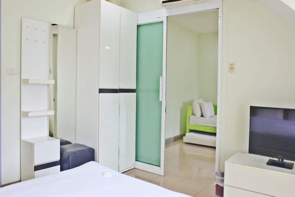Nine Inn @ Town Phuket Exterior foto